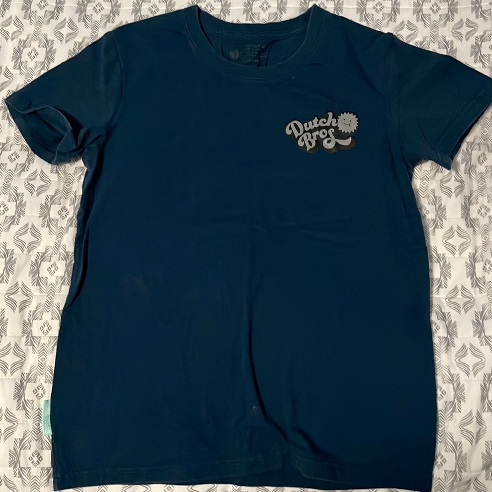Navy blue Dutch bros shirt, size medium!